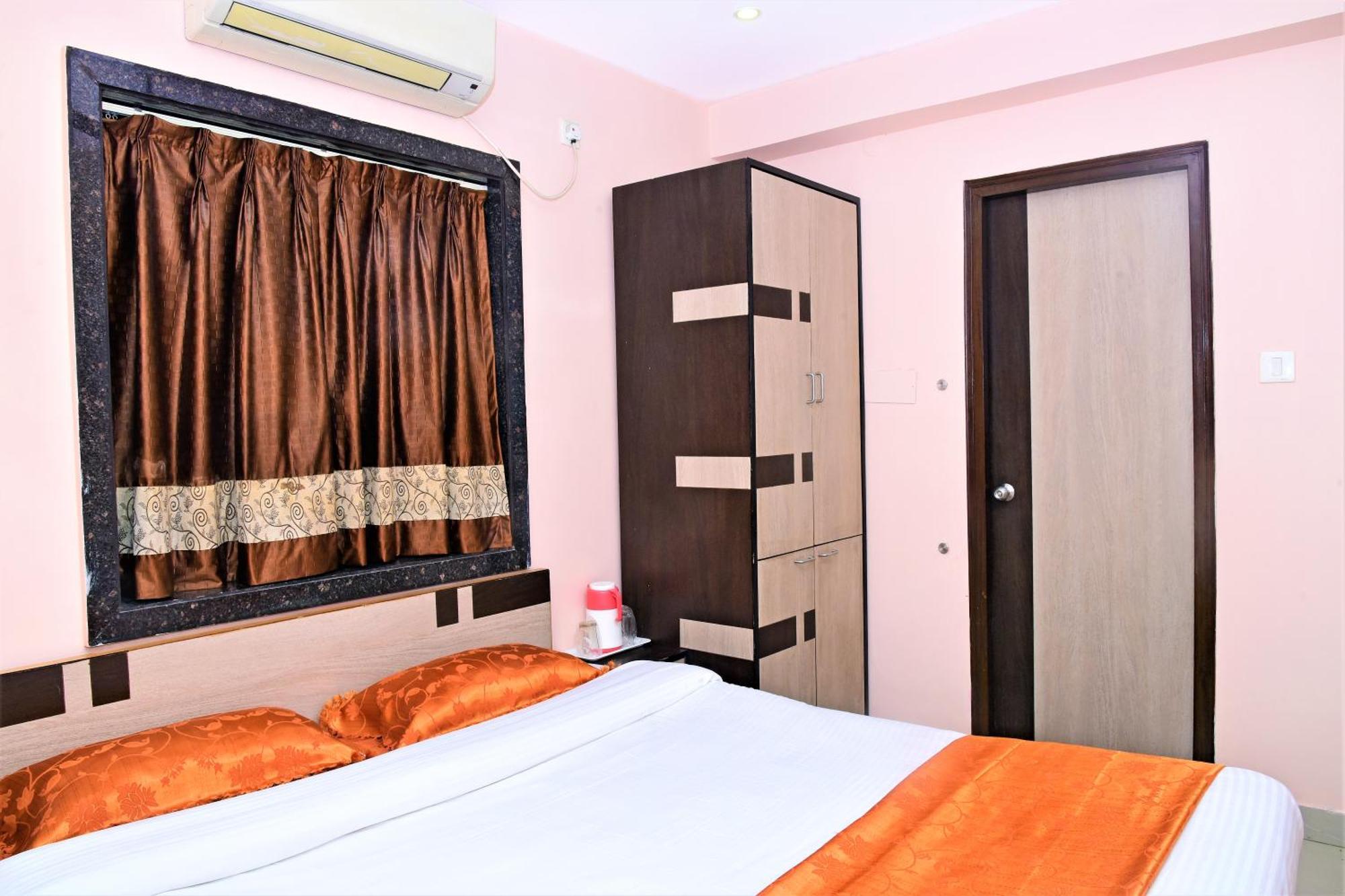 Reliable Inn Калькутта Экстерьер фото
