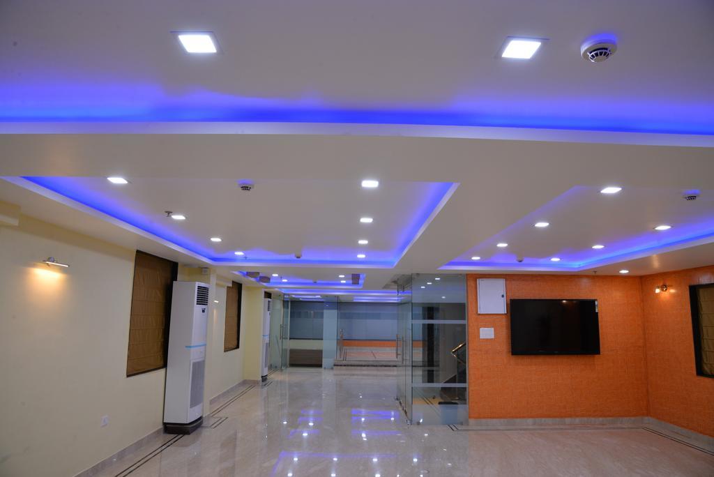 Reliable Inn Калькутта Экстерьер фото