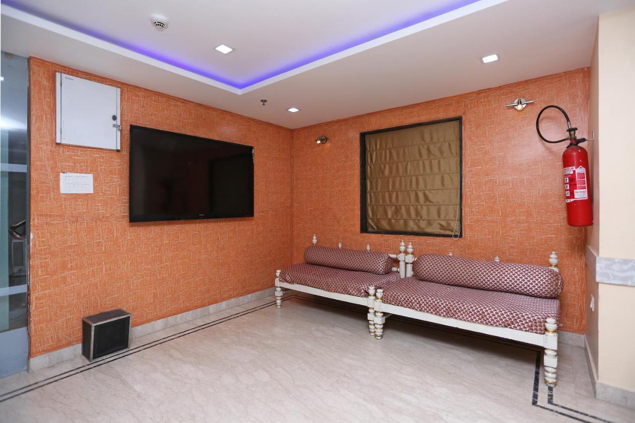 Reliable Inn Калькутта Экстерьер фото