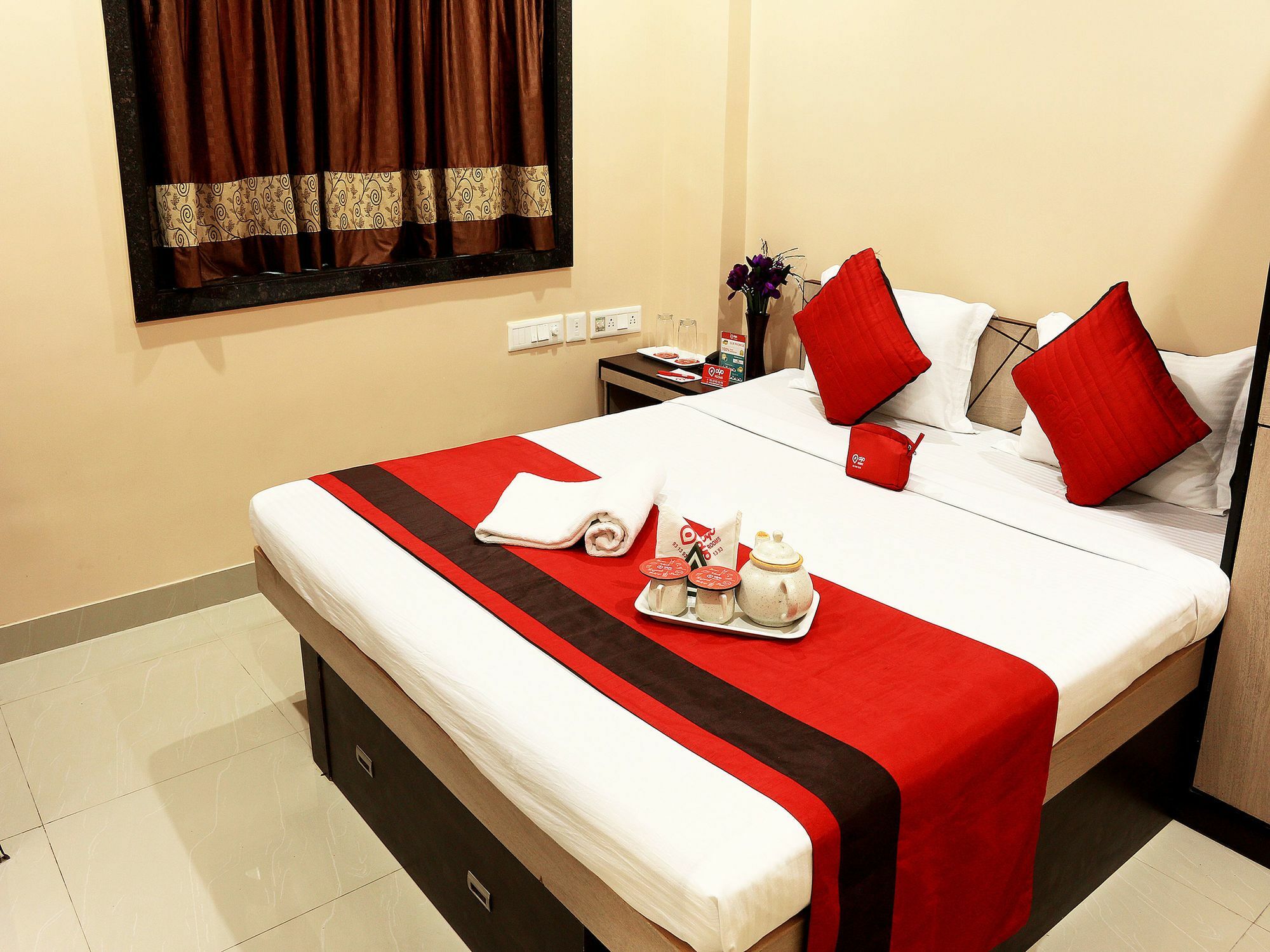Reliable Inn Калькутта Экстерьер фото